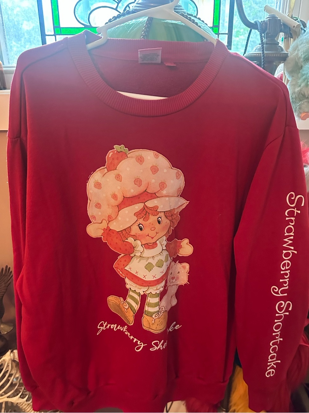 Strawberry Shortcake Red Graphic Pullover Sweatshirt